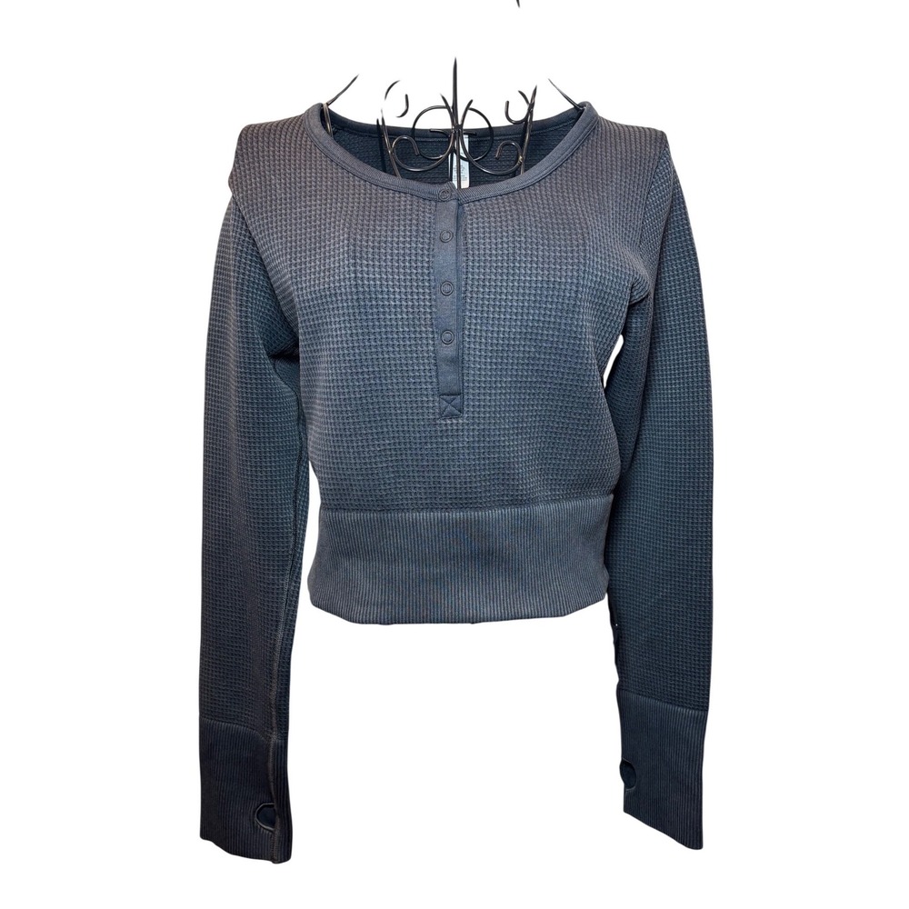 OFFLINE by Aerie Grey Waffle Knit Cropped Long Sleeve w/ Thumbhole Top - Large